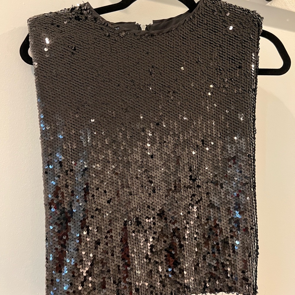 BLACK SEQUIN TOP